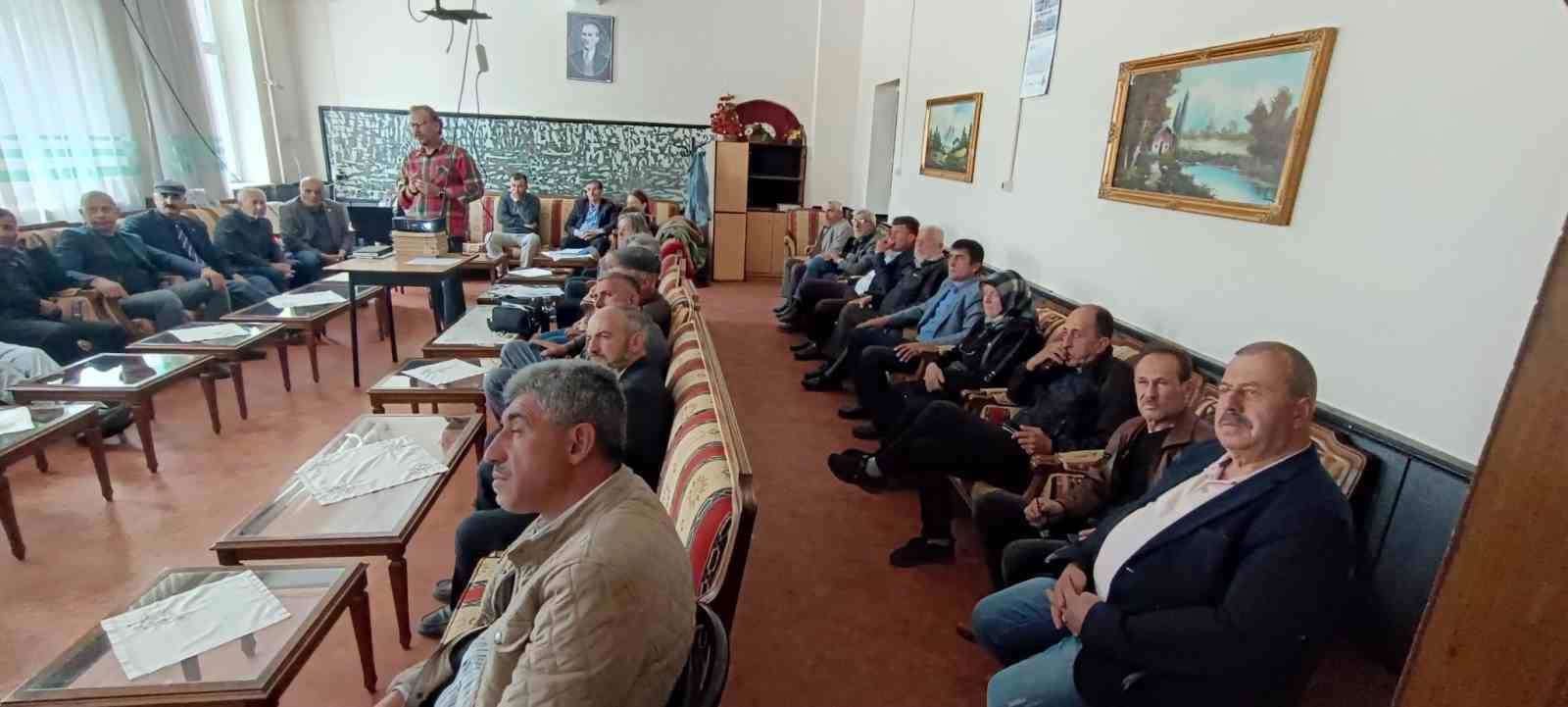 Pazaryeri&rsquo;nde muhtarlara y&ouml;nelik hizmet i&ccedil;i eğitim programı d&uuml;zenlendi
