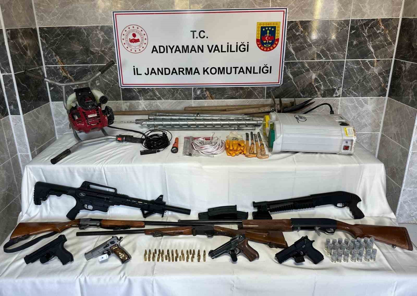 Kaçak kazı yapan 6 şahıs yakalandı