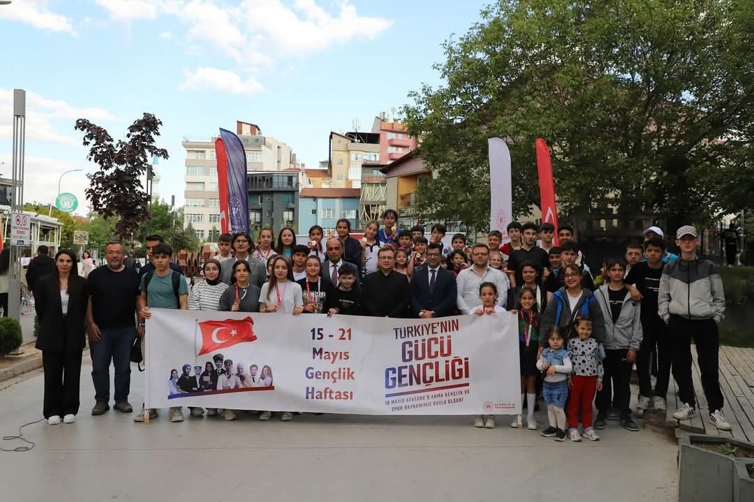 Kütahya’da oryantiring yarışları şehir merkezinde gerçekleşti