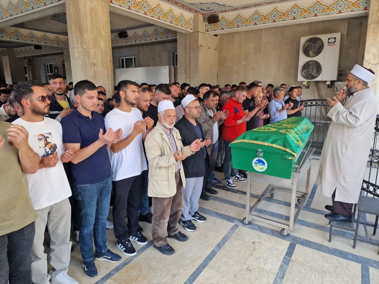 Sakarya’daki feci kazada hayatını kaybeden genç sürücü toprağa verildi
