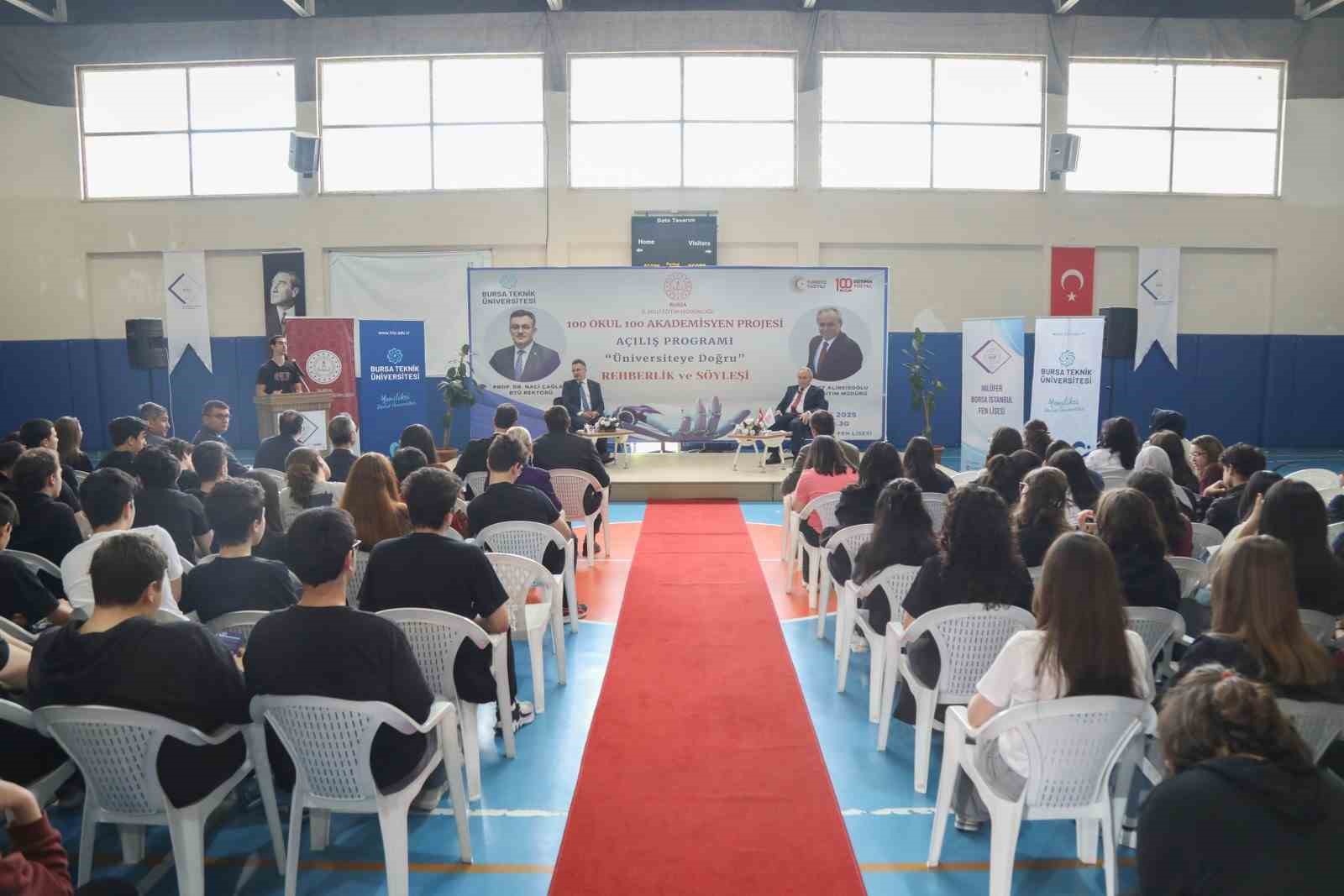 &rsquo;100 Okul 100 Akademisyen Projesi&rsquo;nin ilki ger&ccedil;ekleşti
