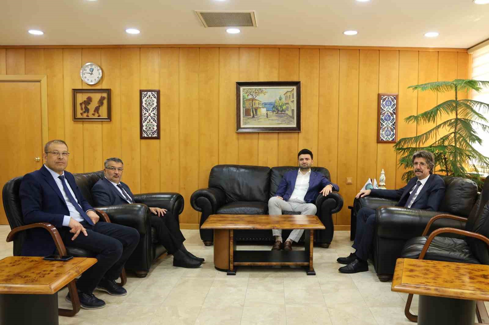 Bursaspor Başkanı &Ccedil;elik: "S&uuml;per Lig&rsquo;de ilk hedefimiz Avrupa olacak"
