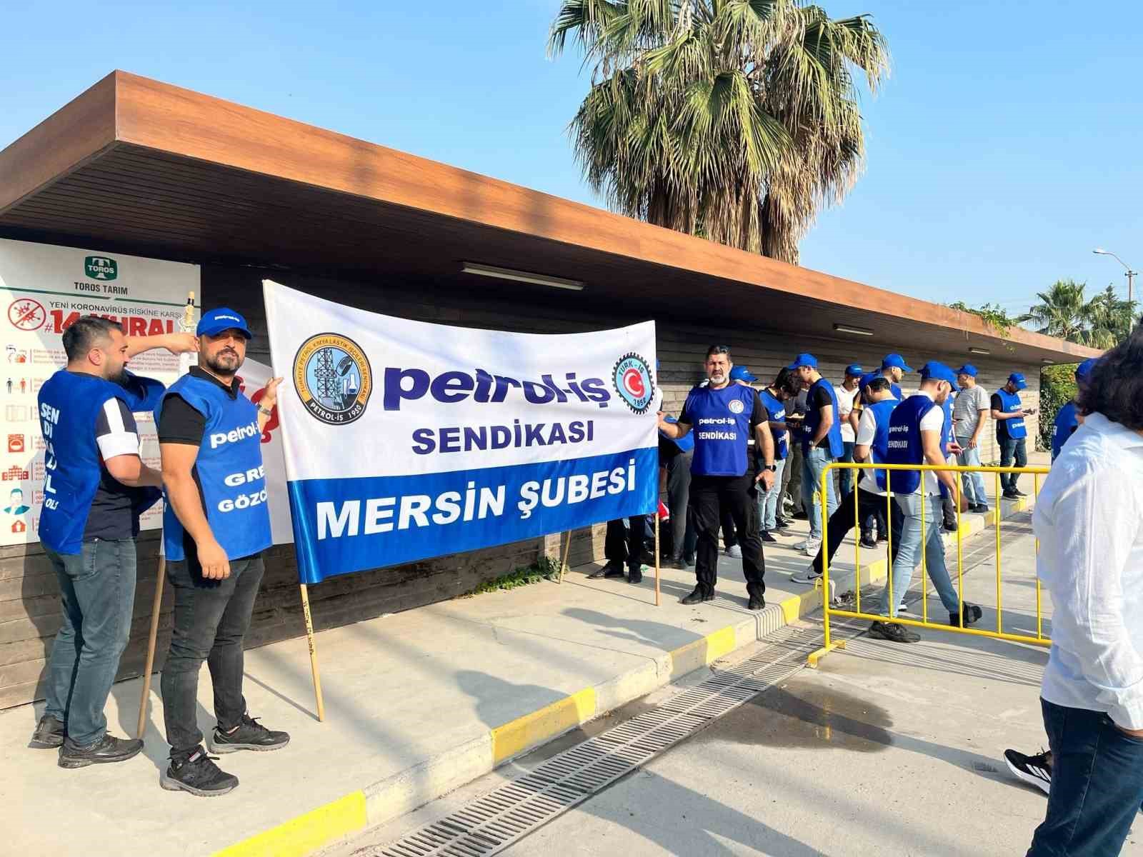 Tekfen Holding’e bağlı Toros Tarım’da işçiler greve başladı