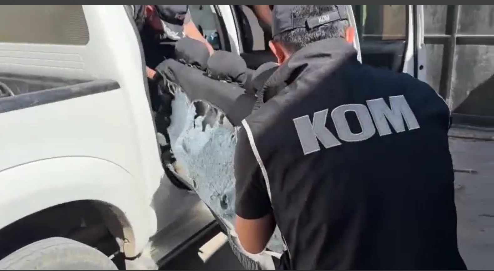 Hakkari&rsquo;de 136 adet ka&ccedil;ak cep telefonu ele ge&ccedil;irildi
