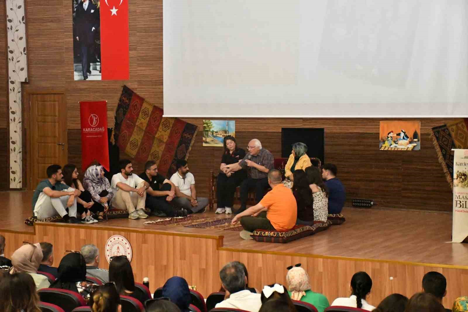 Şanlıurfa&rsquo;da &ouml;ğretmenlere masal eğitimi
