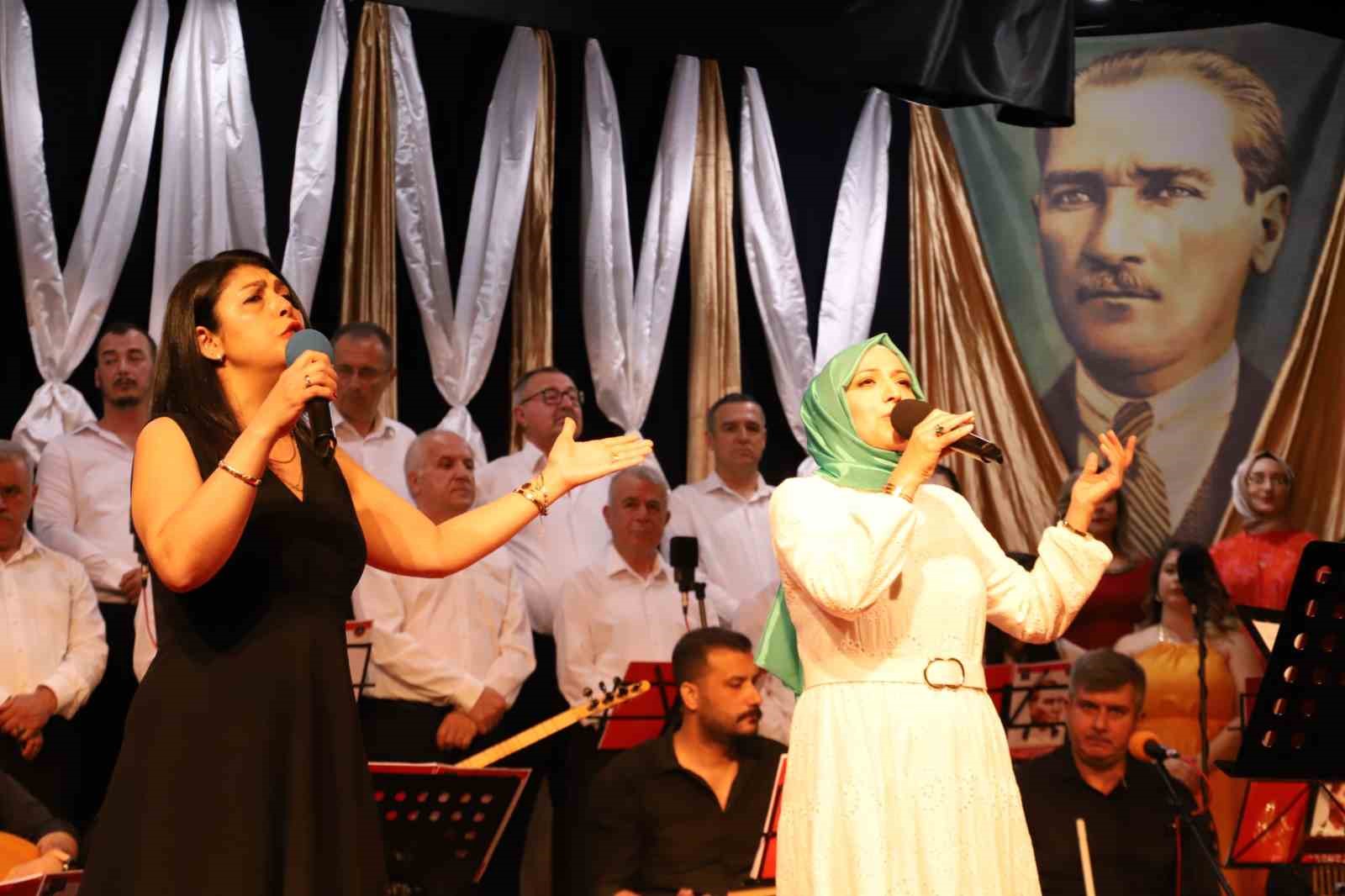 Nazilli Belediyesi THM Korosu’ndan Gençlik Konseri