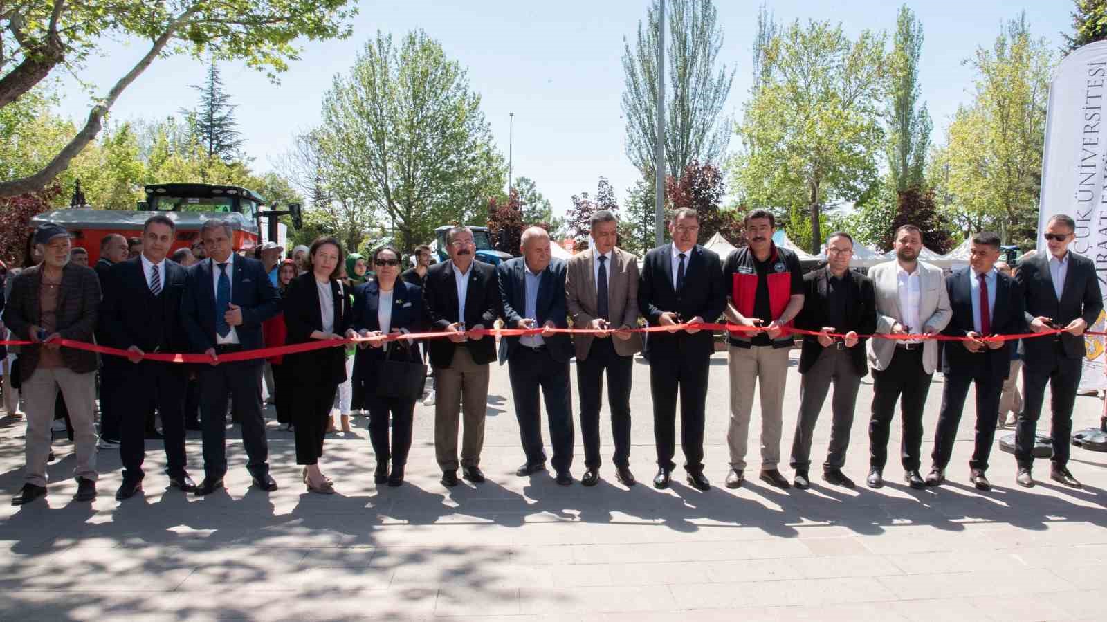 Sel&ccedil;uk &Uuml;niversitesinde Tarım Teknolojileri Festivali başladı
