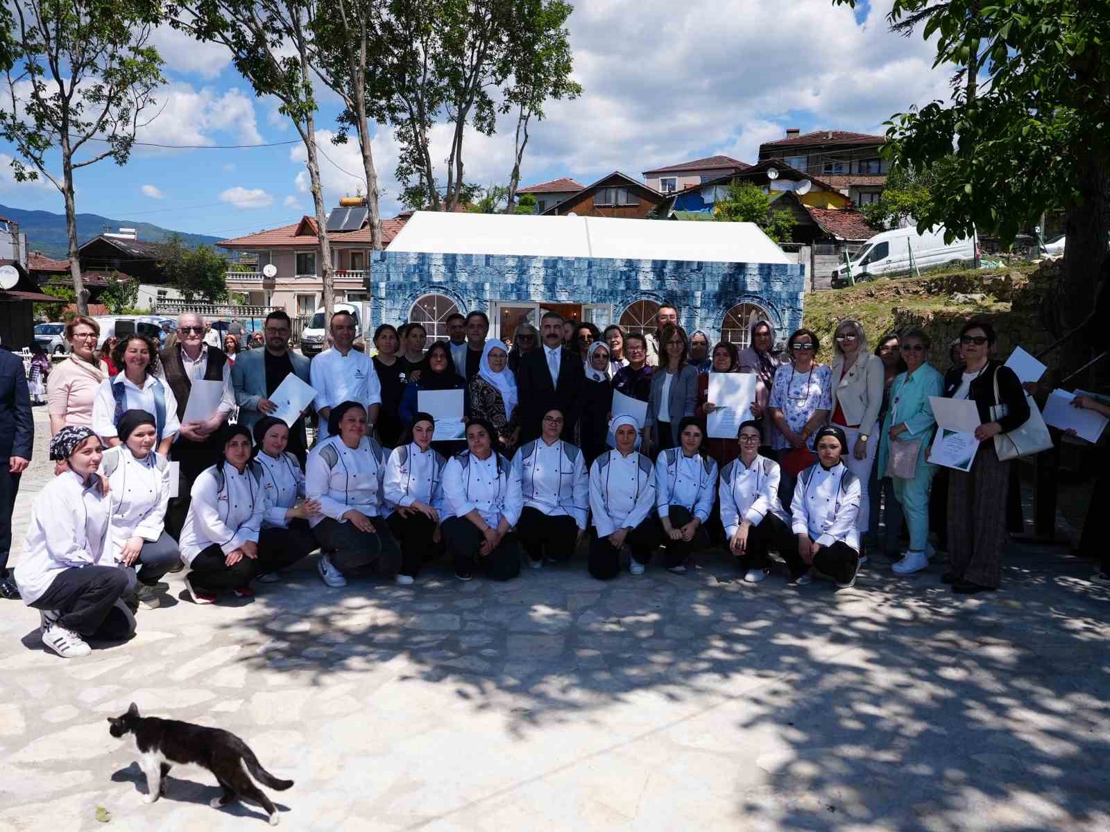 Düzce’de Müzeler Haftasına antik tiyatro ev sahipliği yaptı