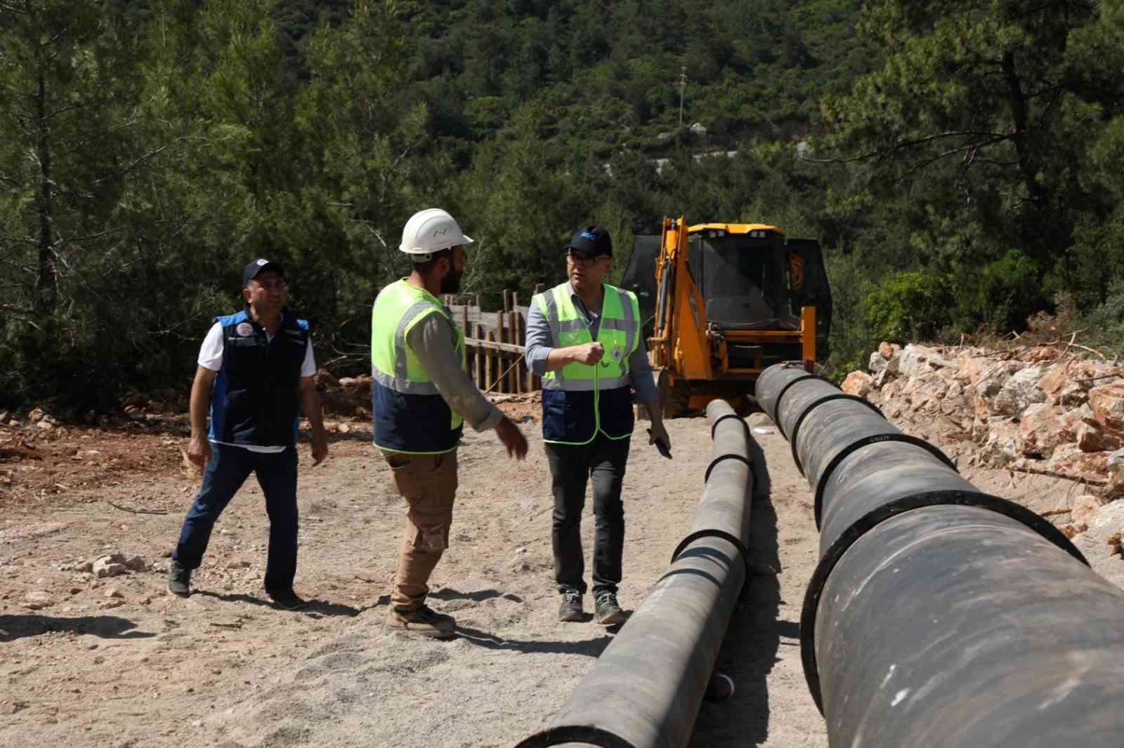 Bodrum’da arızalı su isale hatlarının 3 bin 200 metresi yenilendi
