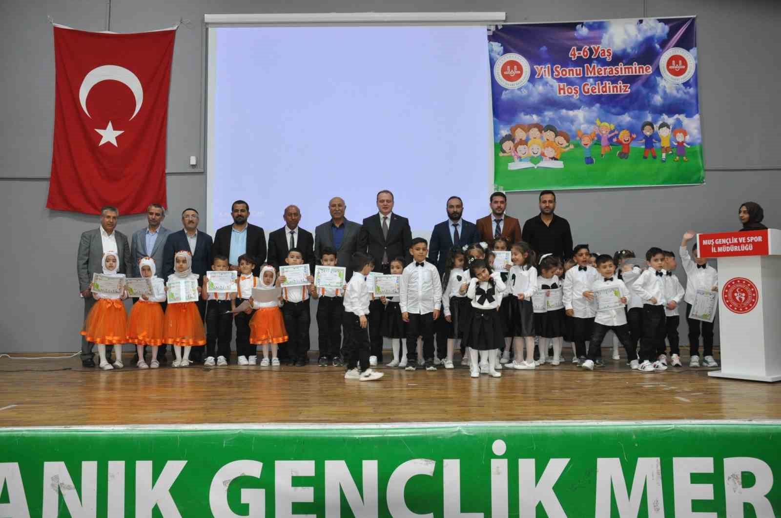 Bulanık’ta 4-6 yaş grubu Kur’an kursunda yılsonu programı