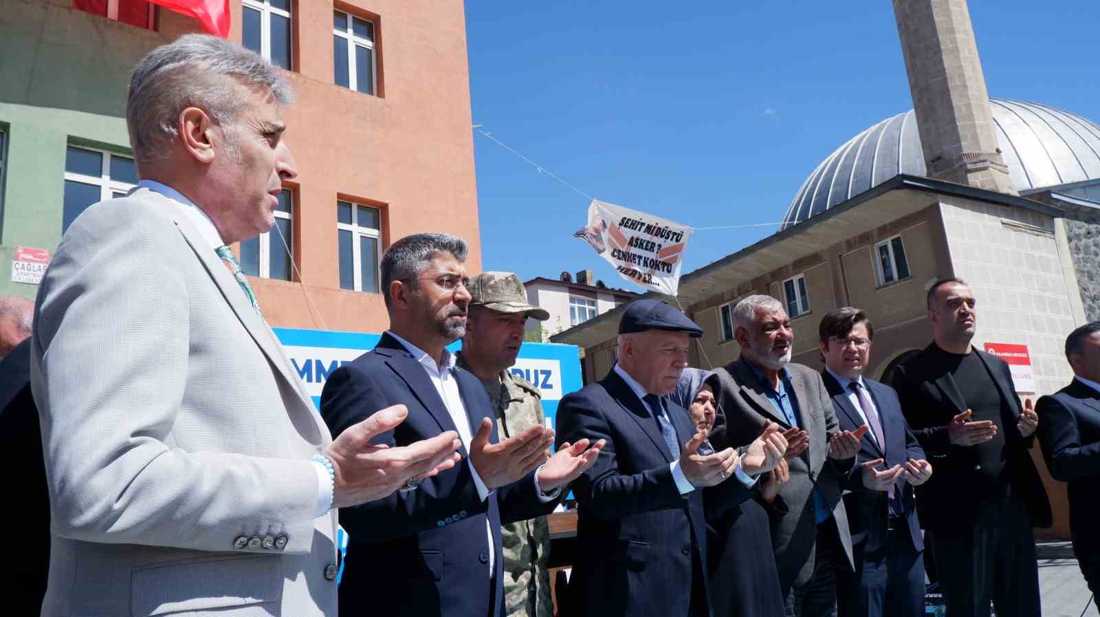 Şehit Piyade Er Muhammet &Ccedil;ağrı Toppuz&rsquo;un adı yaşadığı sokağa verildi
