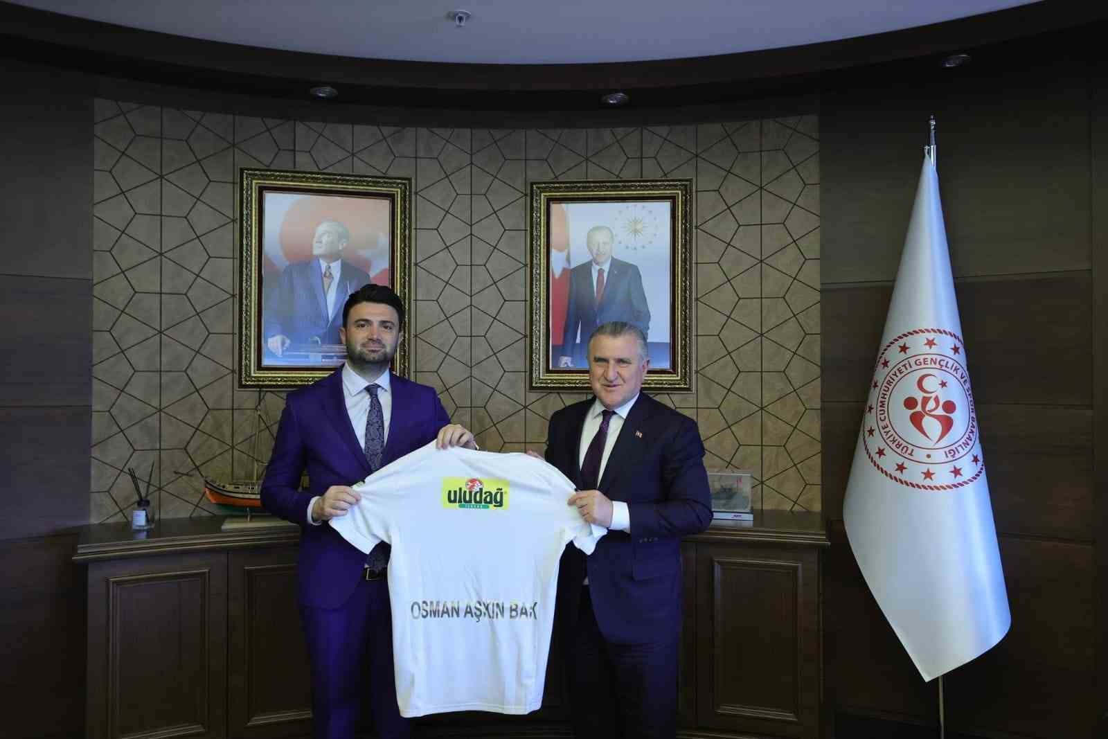 Enes Çelik’ten Gençlik ve Spor Bakanı’na teşekkür ziyareti