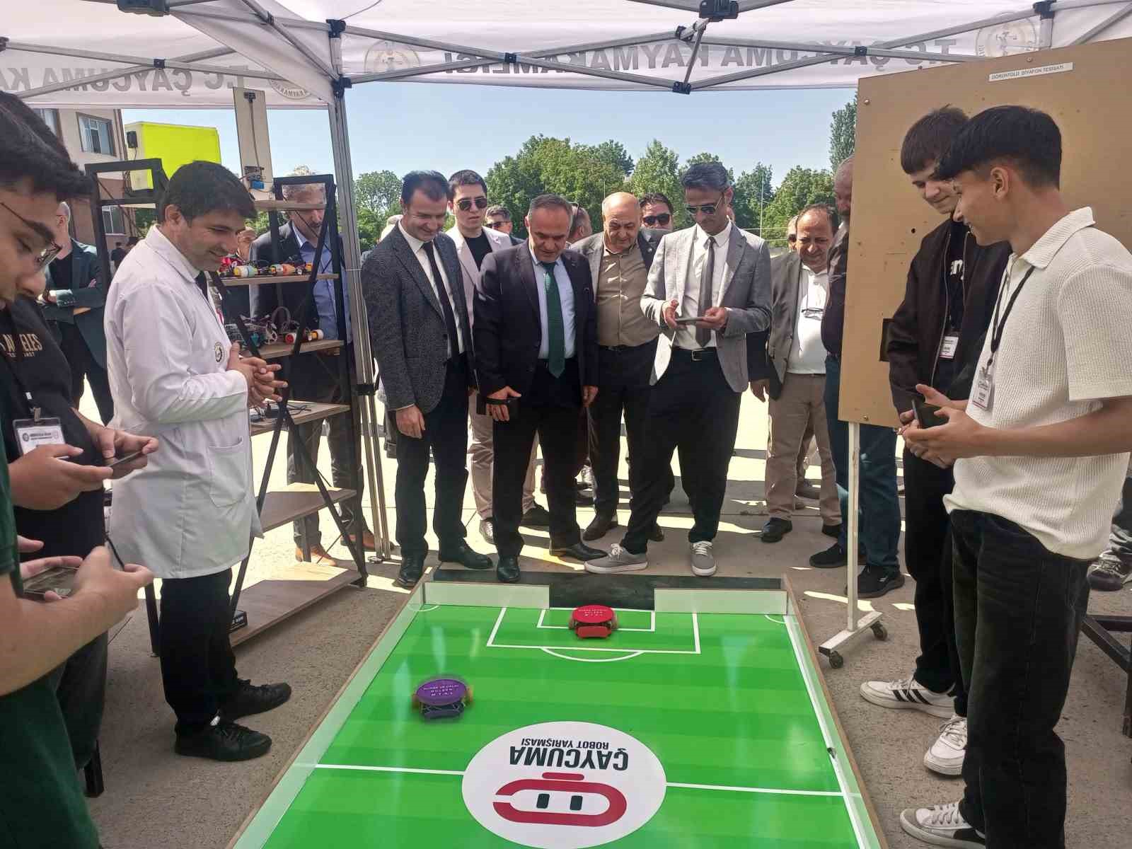 Nuran-Celal Gülşen MTAL’de Gençlik Haftası ve okul sergisi düzenlendi