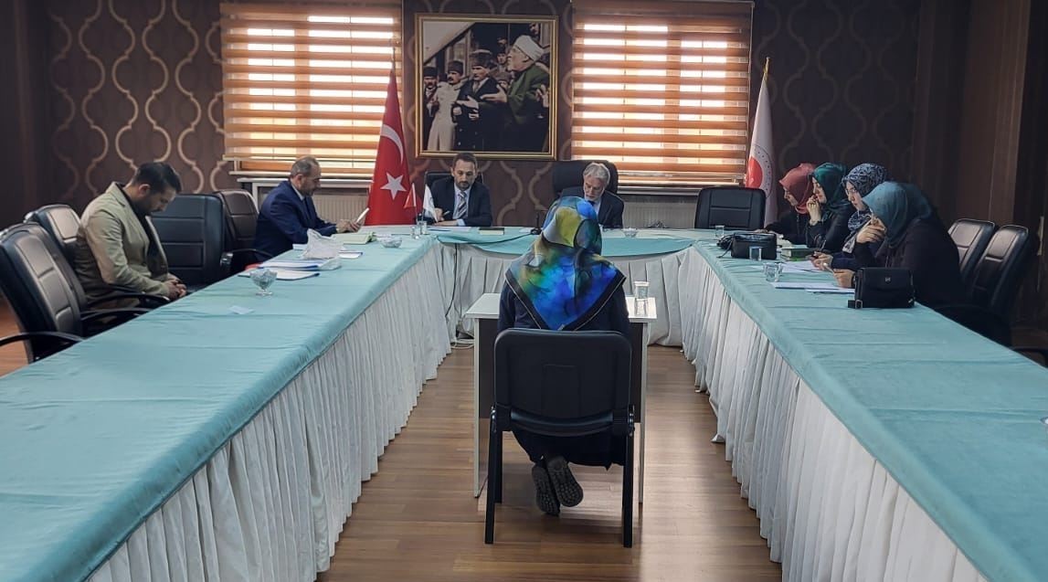 Hanımlar Hafızlık ve Kur&rsquo;an-ı Kerim&rsquo;i g&uuml;zel okumada yarıştı
