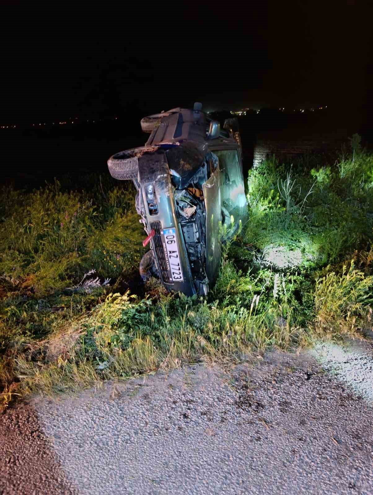 Takla atan araçta 27 yaşındaki genç hayatını kaybetti