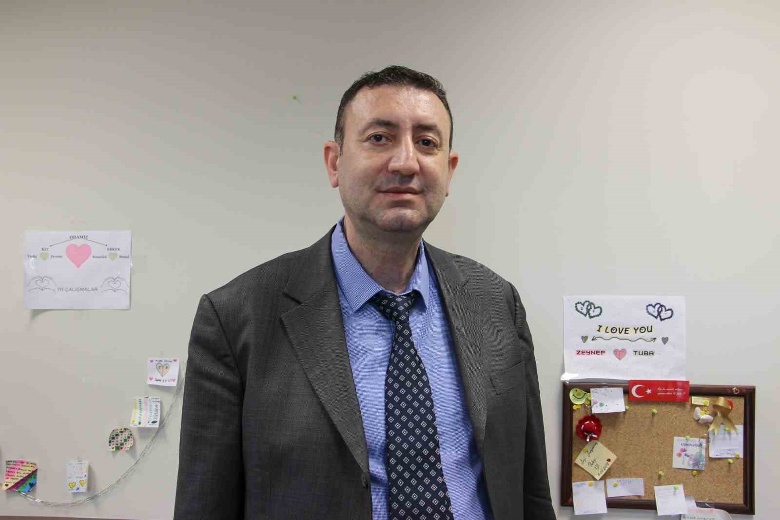 Prof. Dr. Aydın: "Anne ve bebeğin sağlığını tehdit eden tehdit eden bir durumu yoksa normal doğumu tercih etmek gerekiyor"