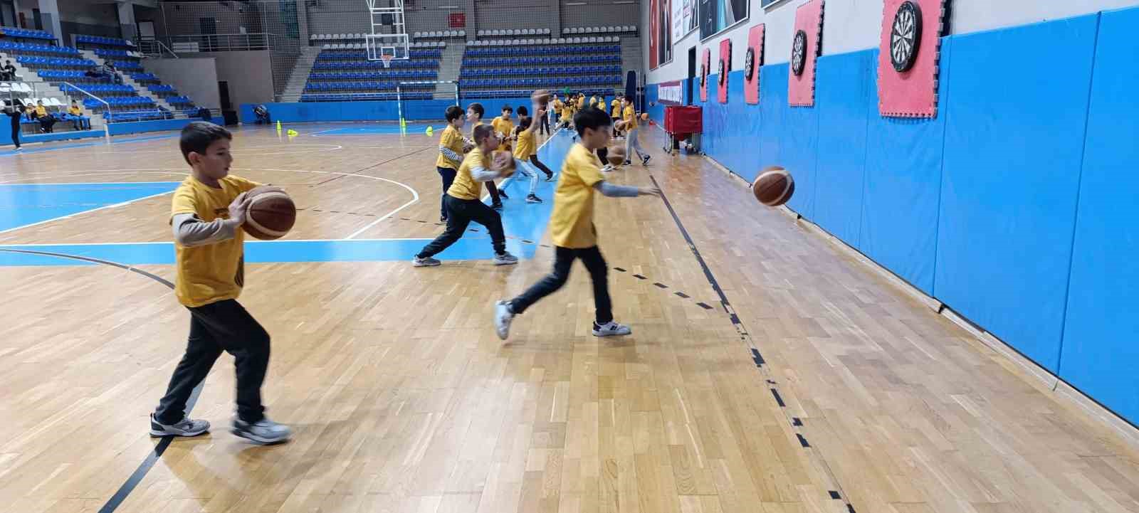 Başiskele Belediyesi 5. Yaz Spor Okulları başlıyor