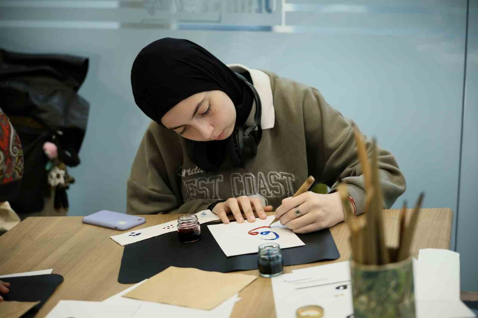 Gençler sanatla buluştu