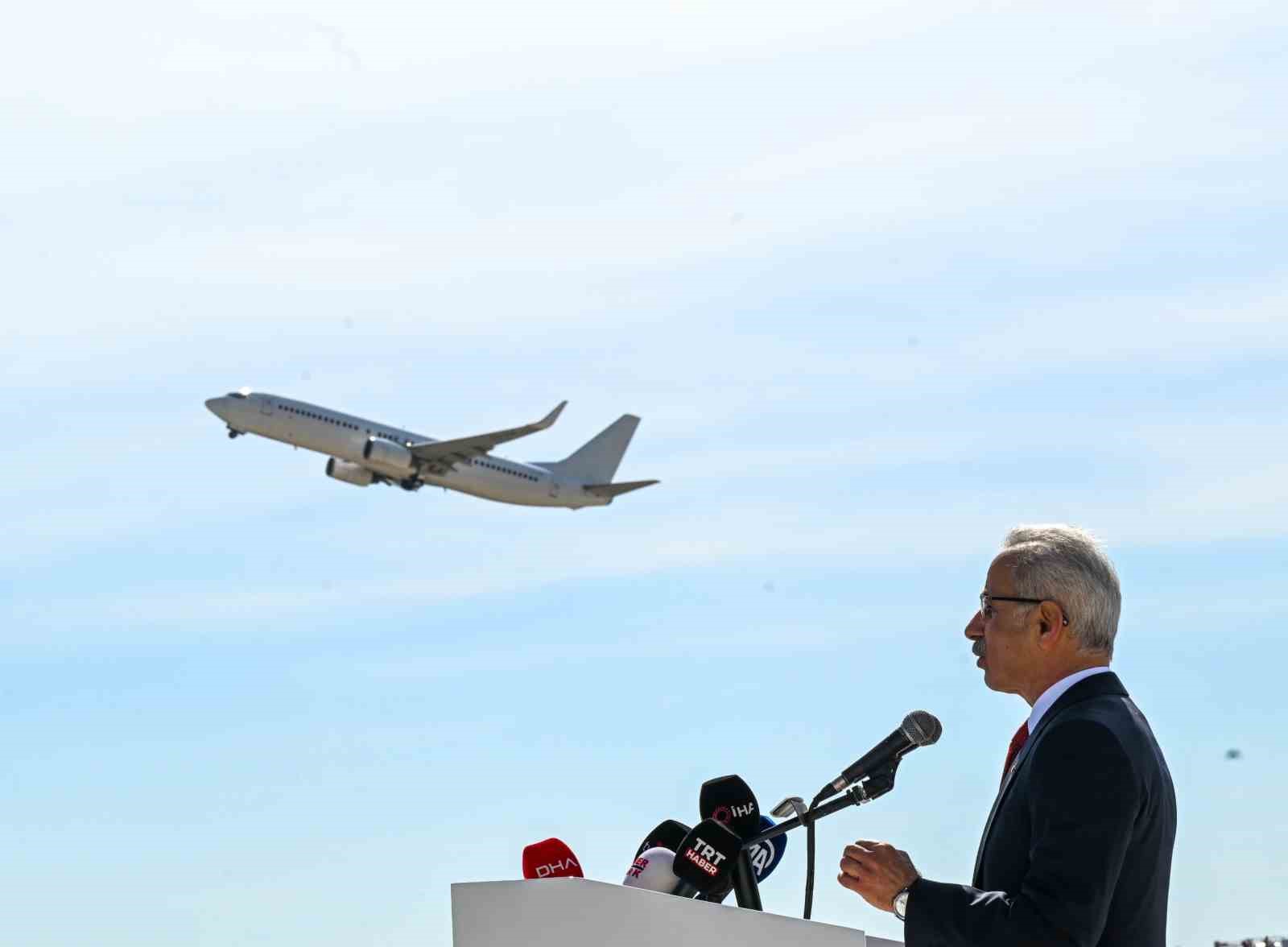 Bakan Uraloğlu: "Ordu-Giresun Havalimanı, bölgenin ekonomik, turistik ve sosyal gelişimini destekleyen bir cazibe merkezidir"