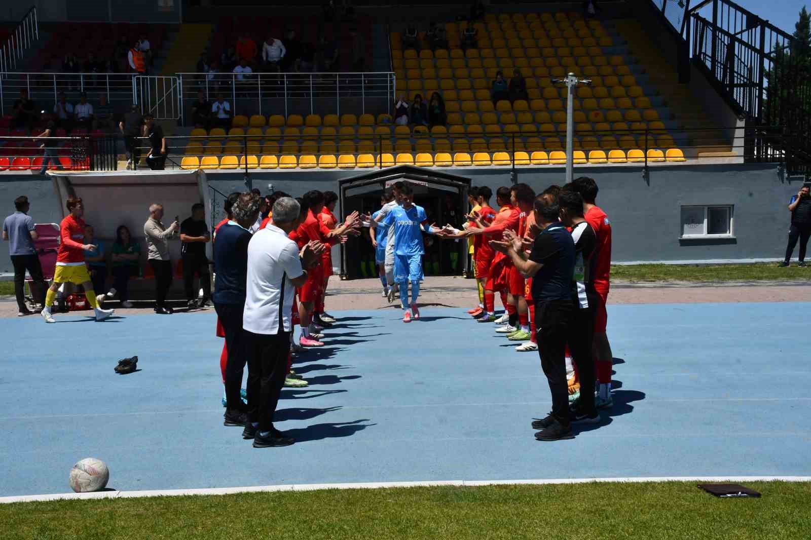 Kayserispor U19 takımından fair-play örneği
