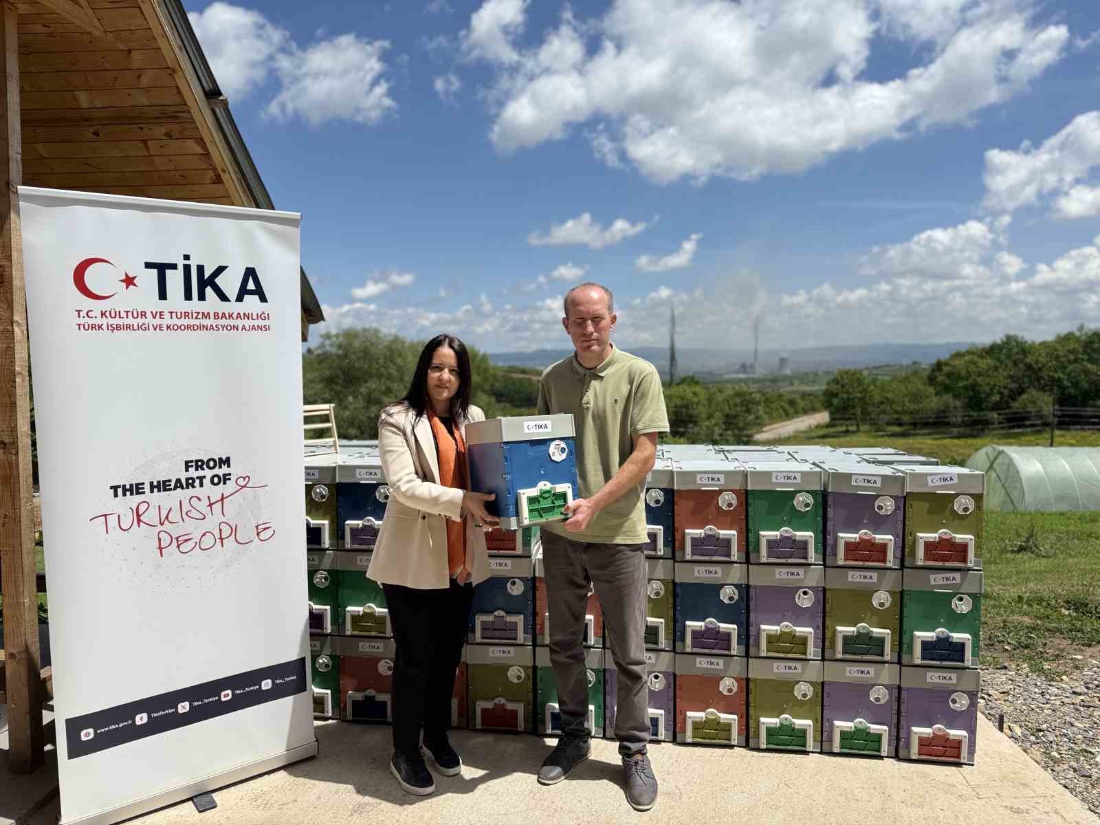 TİKA Kosova’da ana arı üretim merkezleri kurdu
