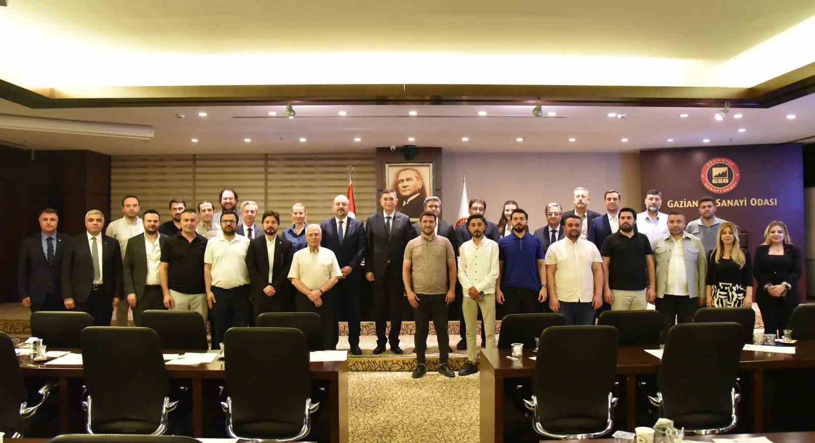 Makine Metal Sekt&ouml;r Toplantısı GSO&rsquo;da ger&ccedil;ekleştirildi
