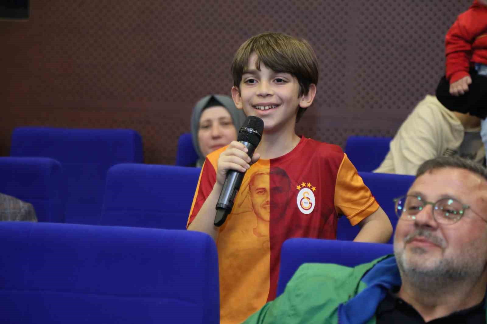 Kağıthane&rsquo;de hizmetler mahalle mahalle anlatıldı
