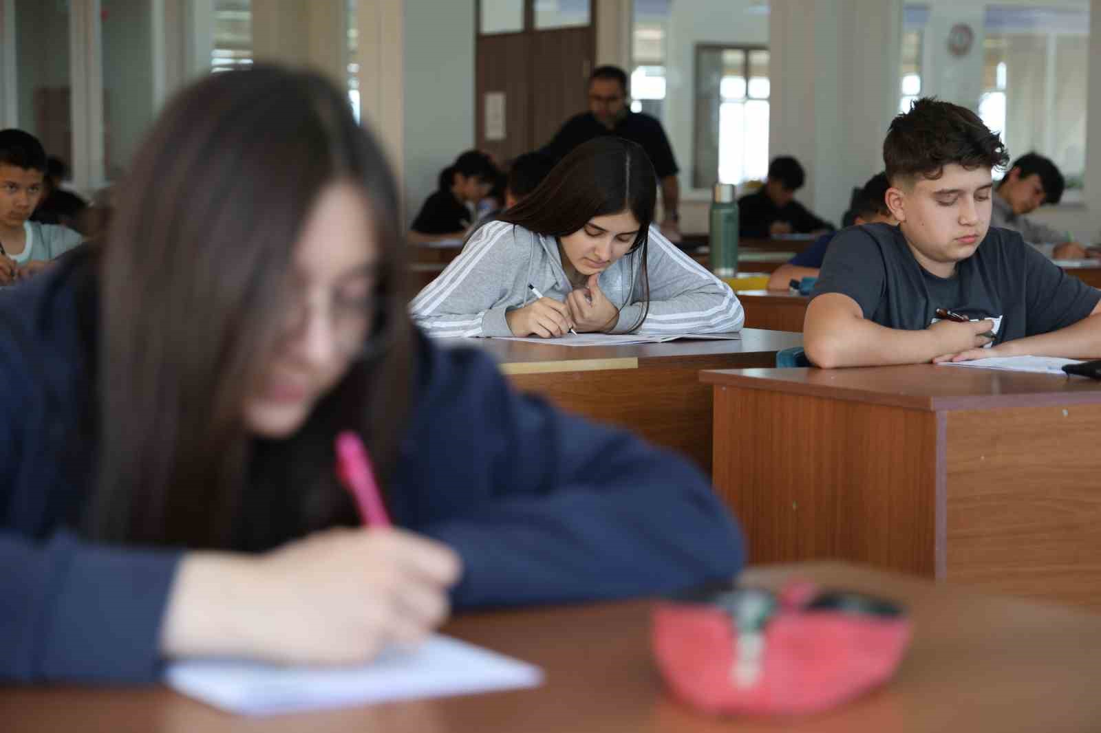 Uzmanı uyardı, bu cümleler öğrencinin motivasyonunu düşürüyor