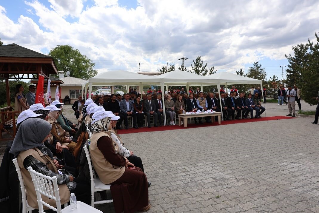 Kars’ta Organik Kaz Yetiştiriciliği Projesi başlatıldı