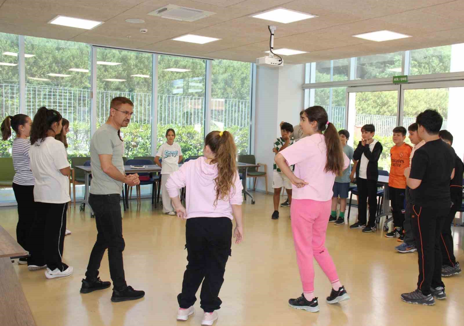 Yaşayan Matematik at&ouml;lyesiyle &ccedil;ocuklar hayatı sayılarla keşfediyor
