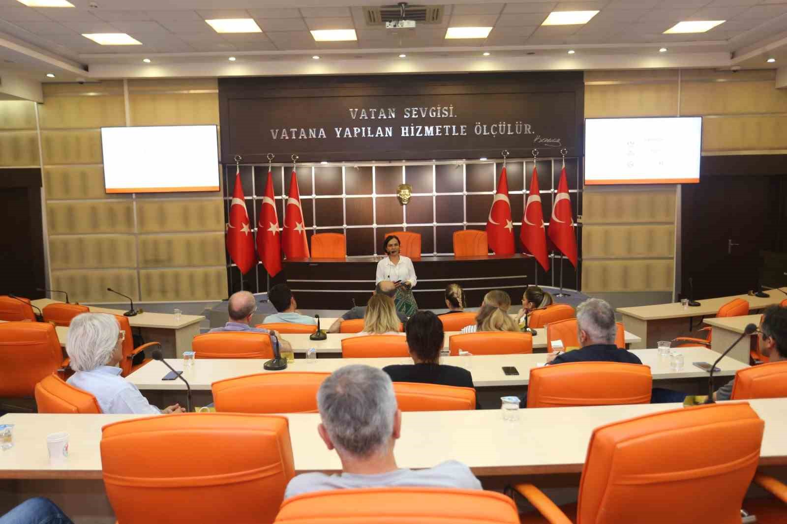 Kepez Belediyesi hizmet i&ccedil;i eğitimlerde hız kesmiyor
