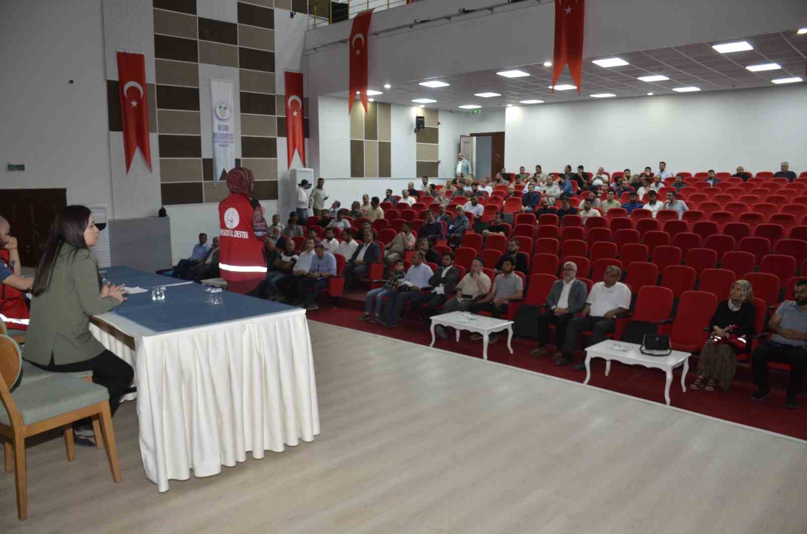 Besni’de "Sanal kumar bağımlılığı ile mücadele" eğitimi gerçekleştirildi