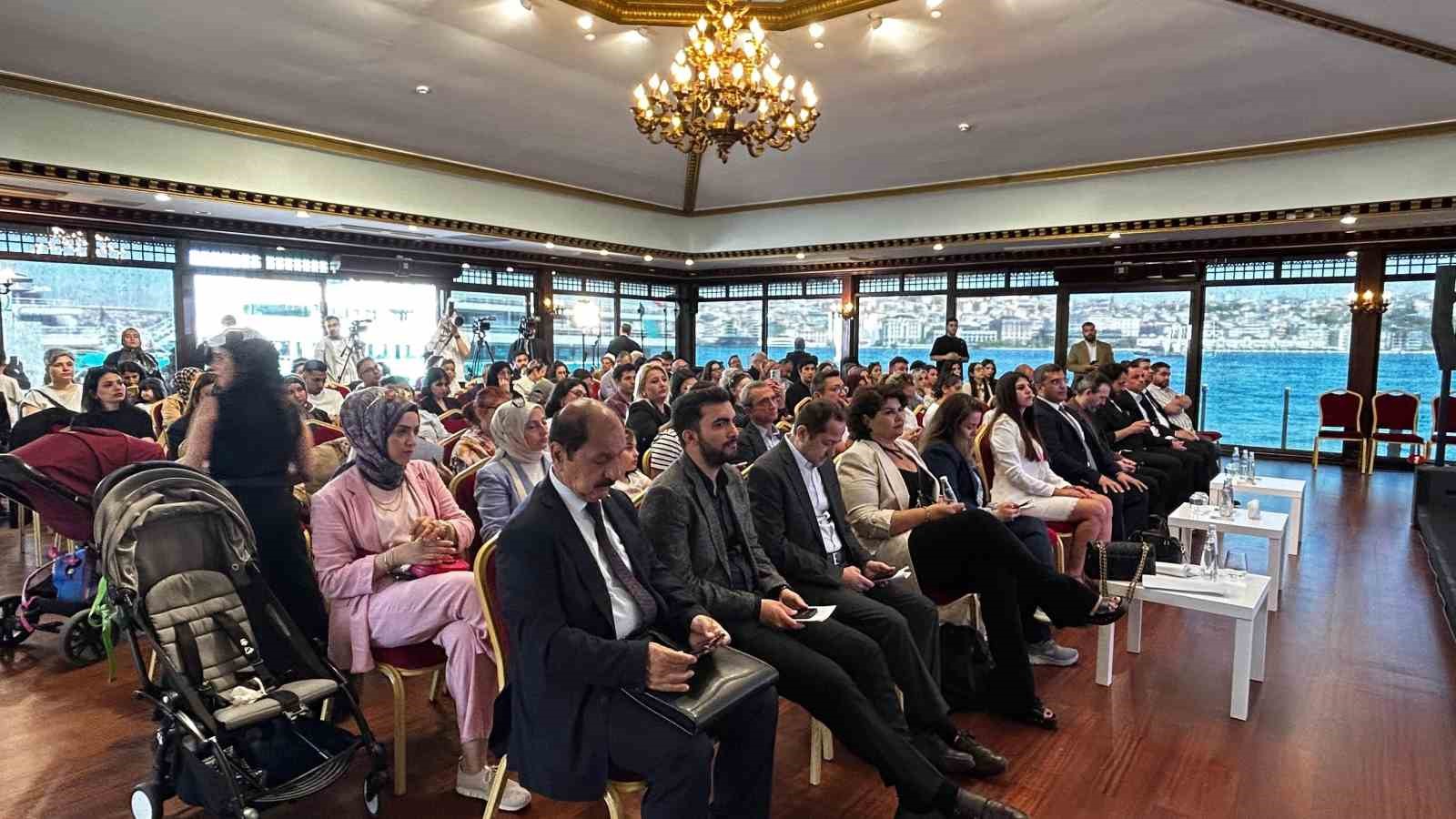 &Ccedil;&ouml;lyak ve Gl&uuml;tensiz Yaşam Zirvesinin &uuml;&ccedil;&uuml;nc&uuml;s&uuml; ger&ccedil;ekleştirildi
