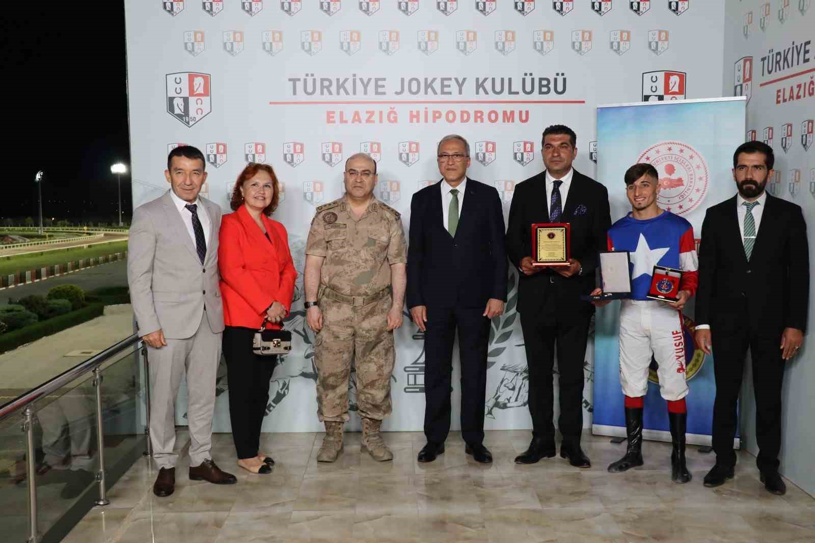 Elazığ’da Jandarma koşusunda zafer ’Ağa’nın
