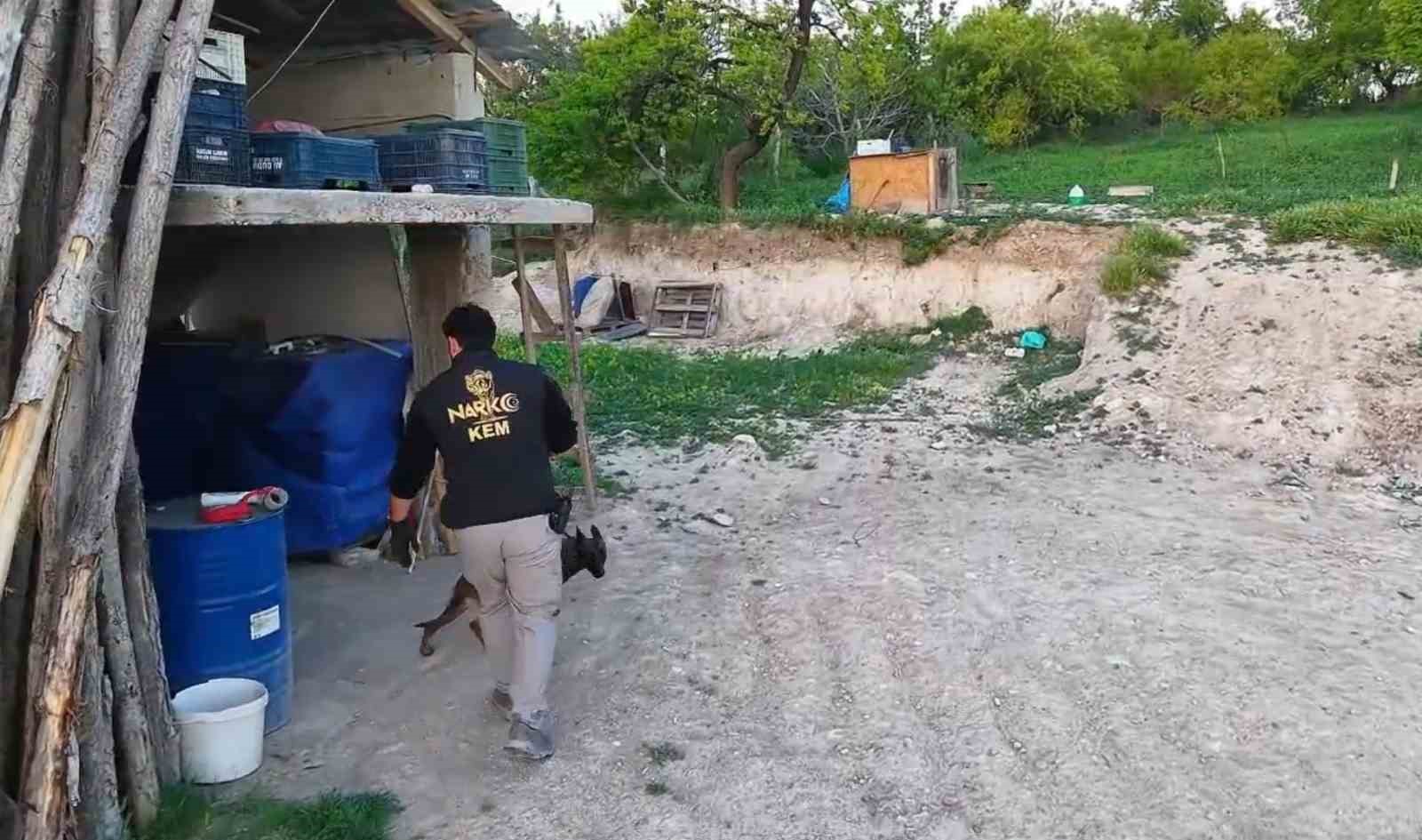 Malatya’da sokak satıcılarına darbe: 17 şüpheliden 15’i tutuklandı
