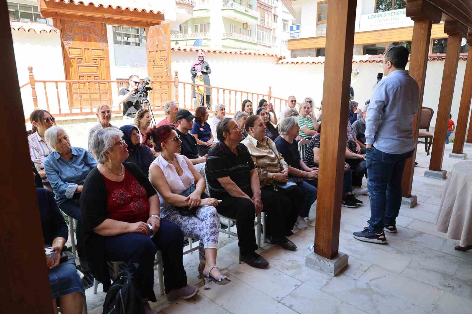 Merkezefendi Belediyesi sağlıklı yaş almada ve hareketliliğin önemini anlattı