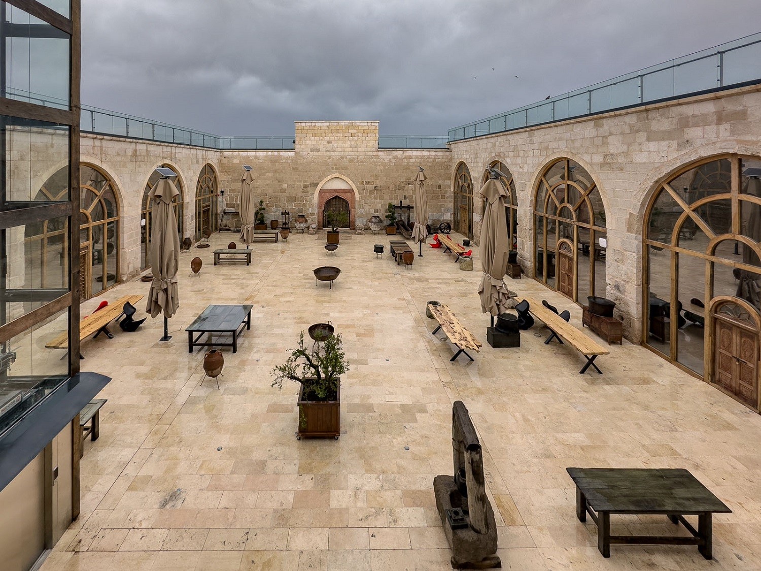 800 yıllık tarih 90 bin kişiyi ağırladı
