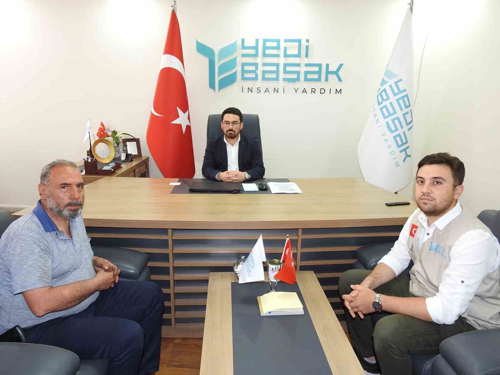 Gaziantep&rsquo;te 5 arkadaş, Umre i&ccedil;in biriktirdikleri parayı Gazze&rsquo;ye bağışladı
