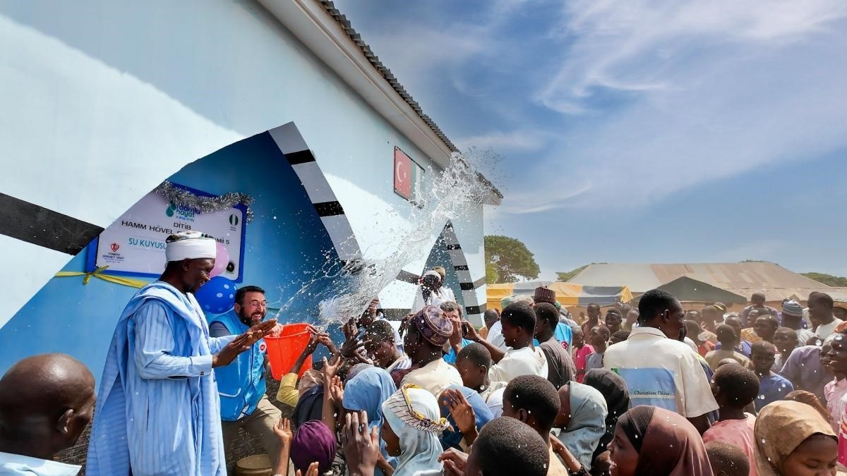 Başkan &Ouml;zt&uuml;rk&rsquo;ten T&uuml;rkiye Diyanet Vakfı&rsquo;na kurban bağışı ve su kuyusu desteği
