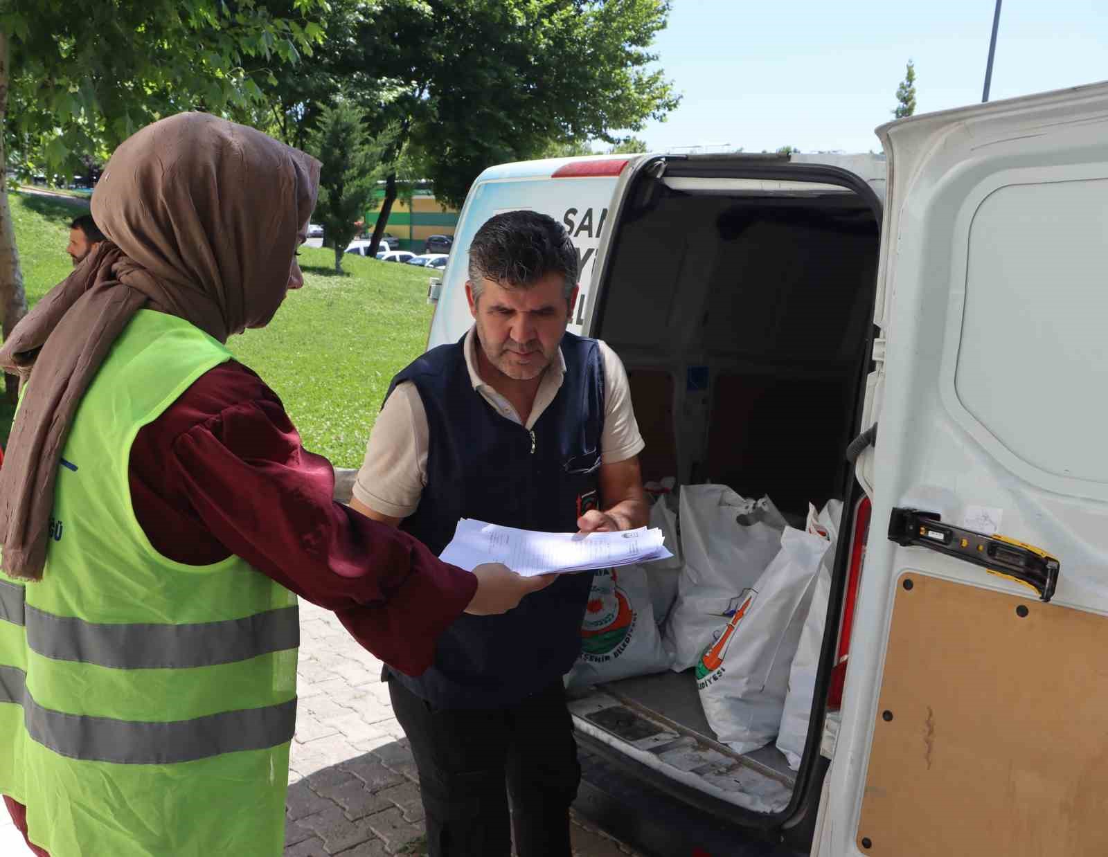 Bayram öncesi bin yetim çocuğa kıyafet desteği