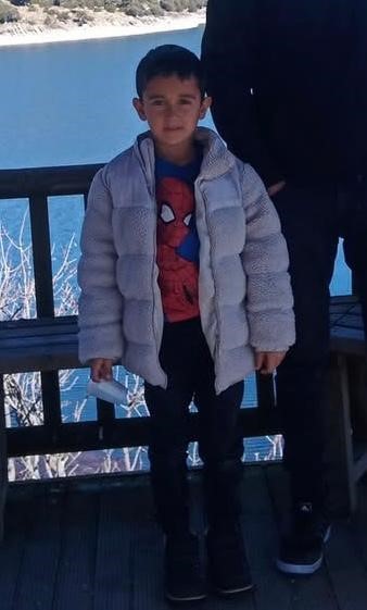 Antalya&rsquo;da otomobilin &ccedil;arptığı 7 yaşındaki &ccedil;ocuk yaşam m&uuml;cadelesini kaybetti
