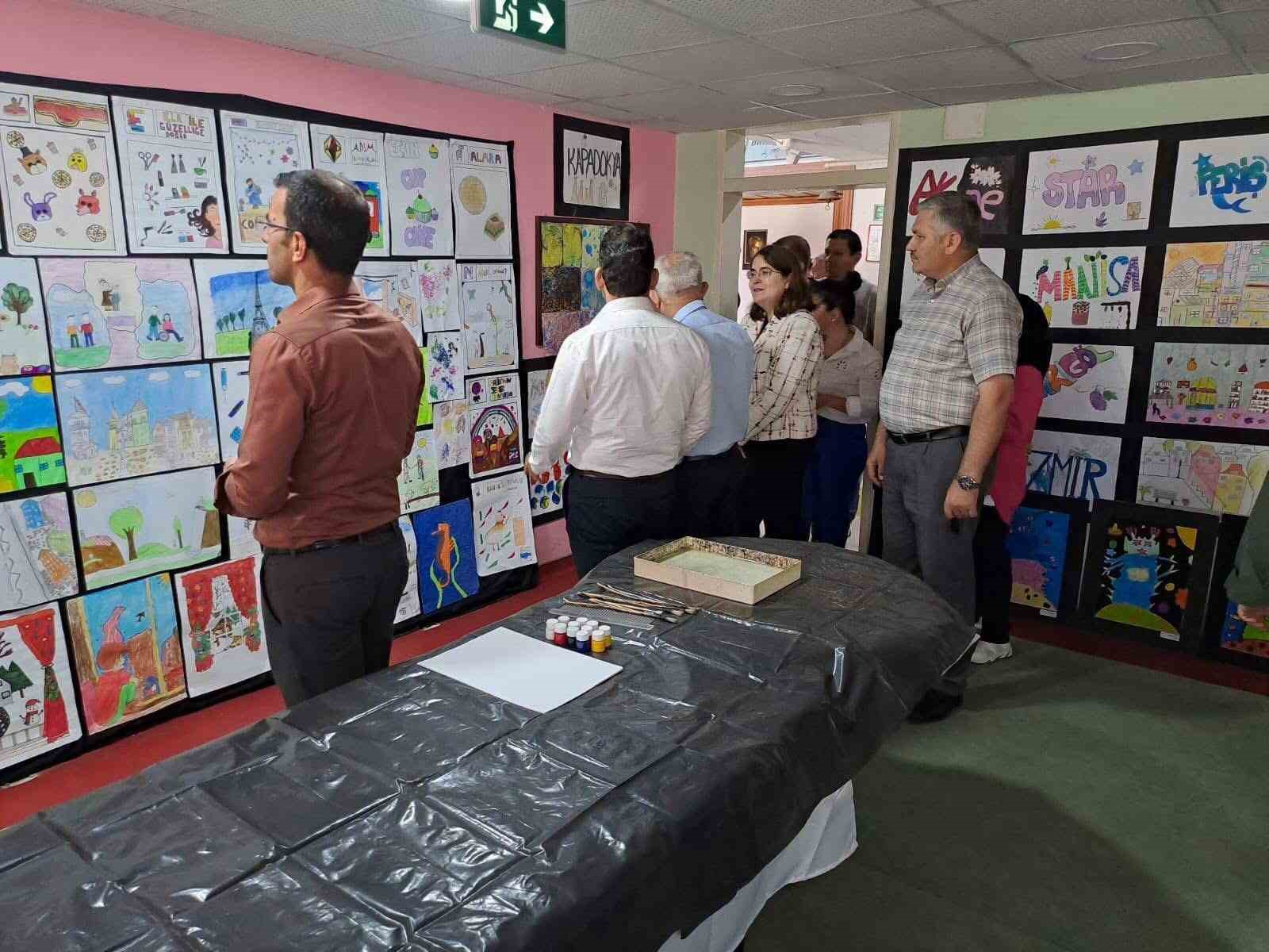 &Ouml;ğrencilerin &ccedil;alışmaları beğeni topladı
