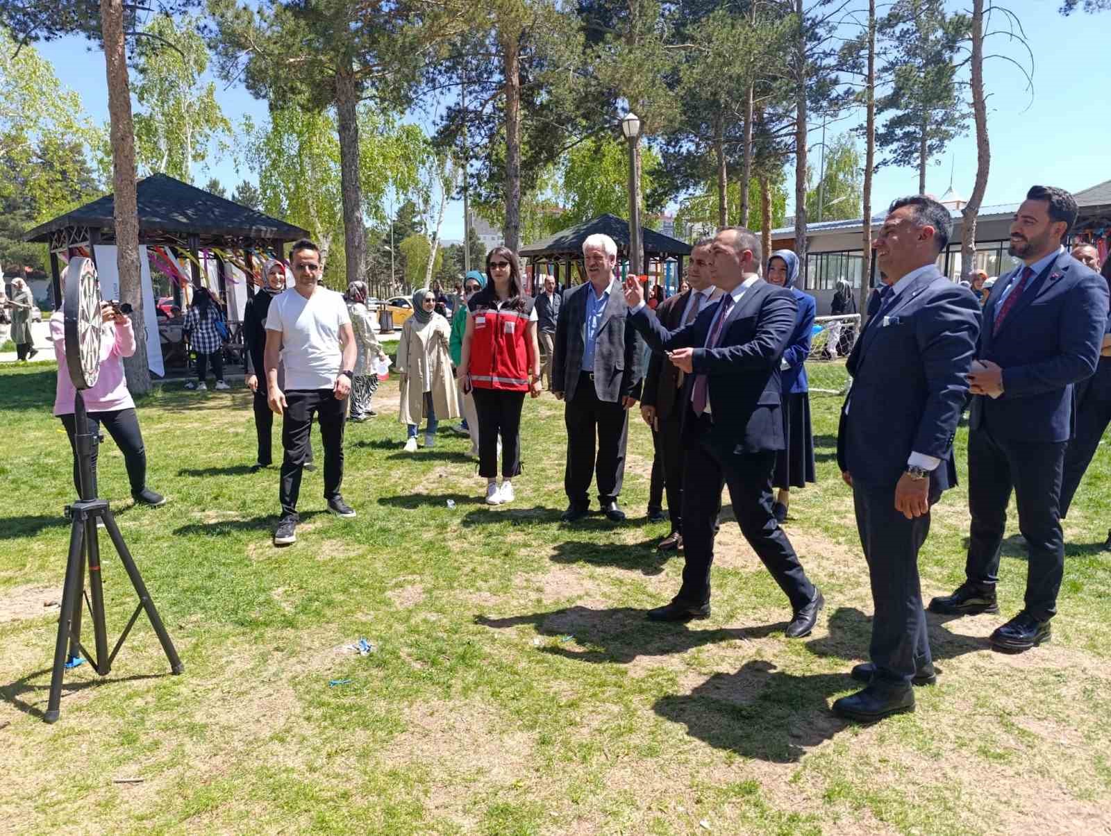 Erzurum’da aile festivali renkli görüntülere sahne oldu