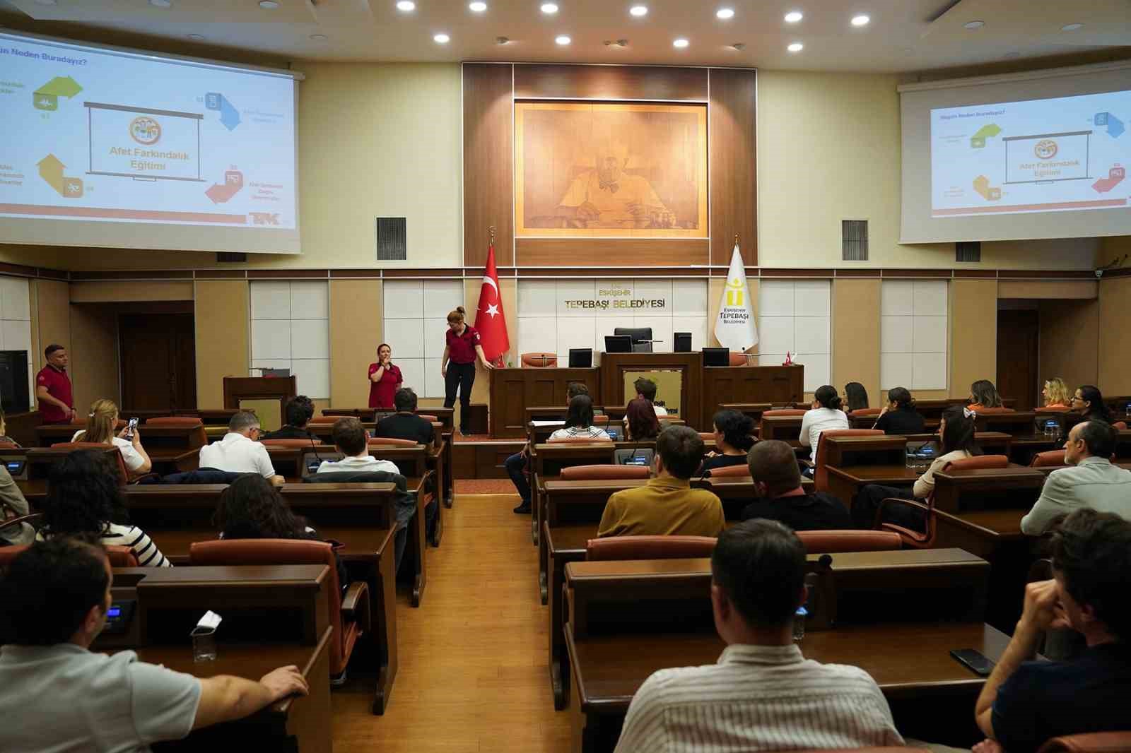 Tepebaşı personeline afet farkındalık eğitimi verildi
