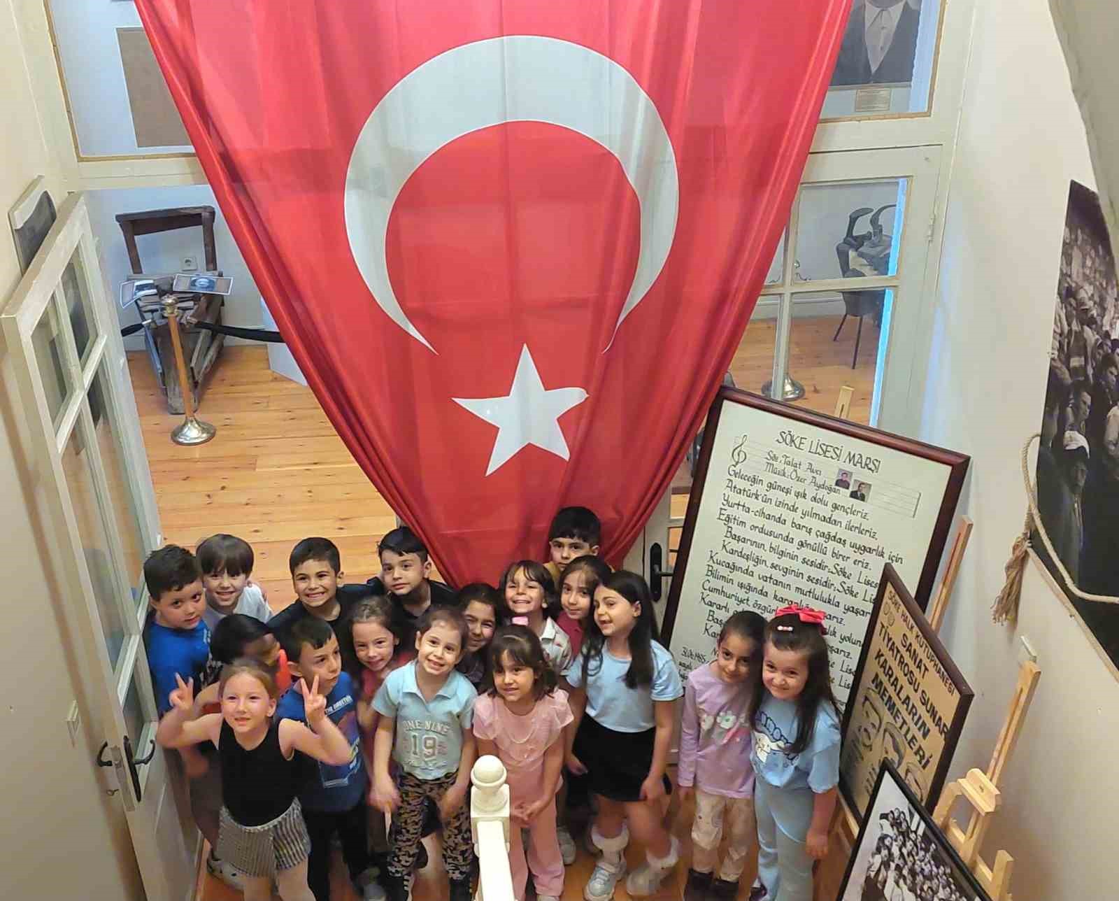 Minik ziyaretçilerden ‘Söke Kent Müzesi’ne yoğun ilgi