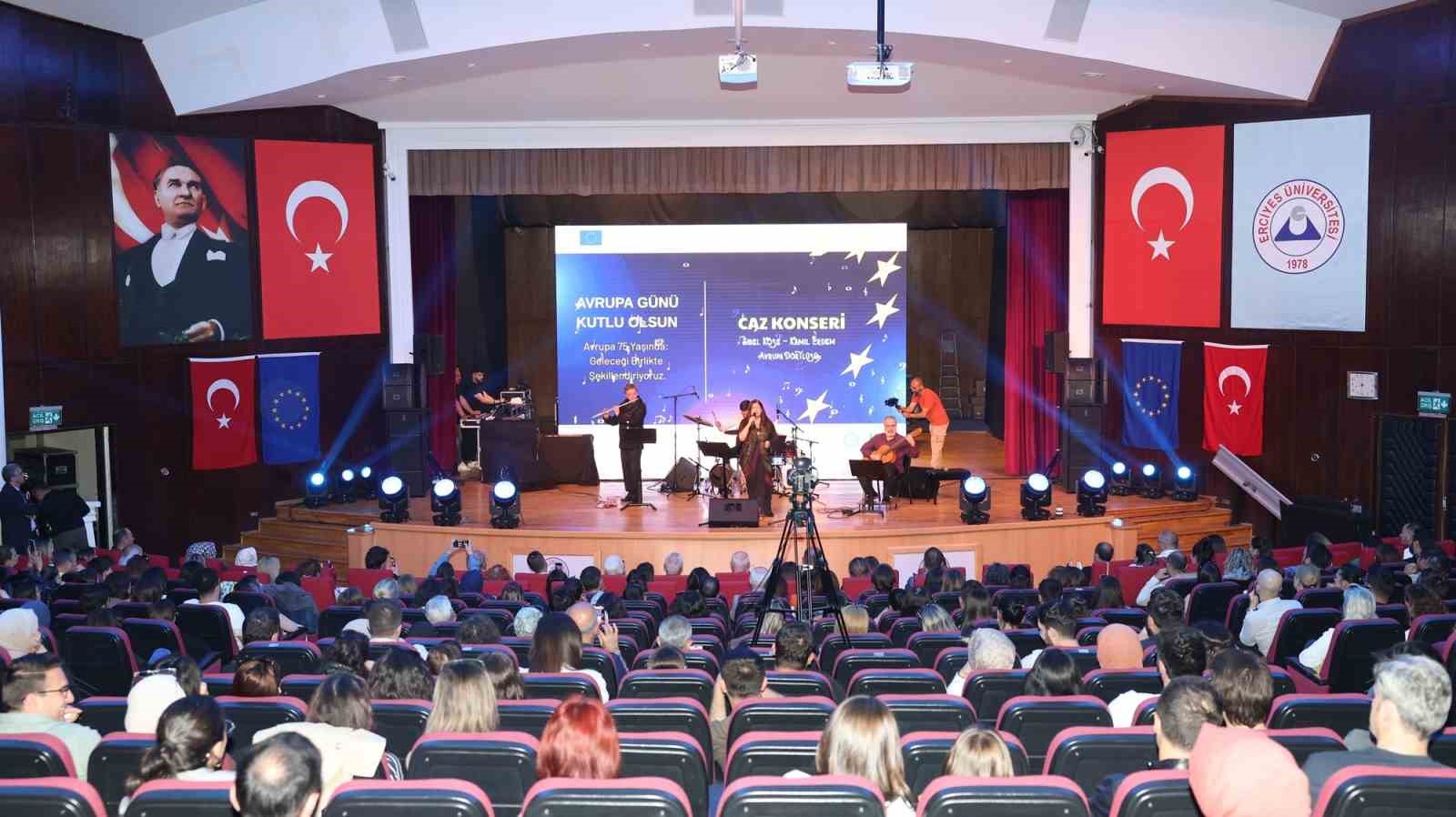 Kayseri’de ’Avrupa Günü’ caz konseri ile kutlandı