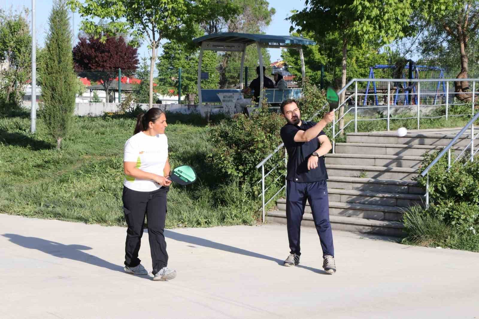 K&uuml;tahya İl Sağlık M&uuml;d&uuml;rl&uuml;ğ&uuml;nden Gen&ccedil;lik Haftası etkinlikleri
