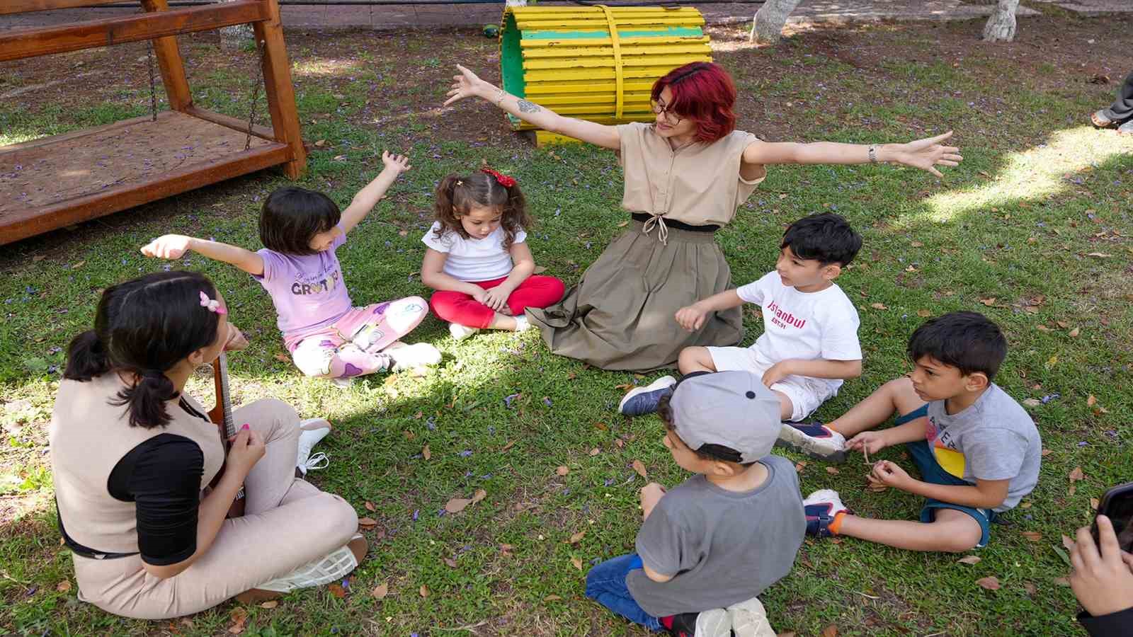 Çocuklar eğlenerek İngilizce öğreniyor