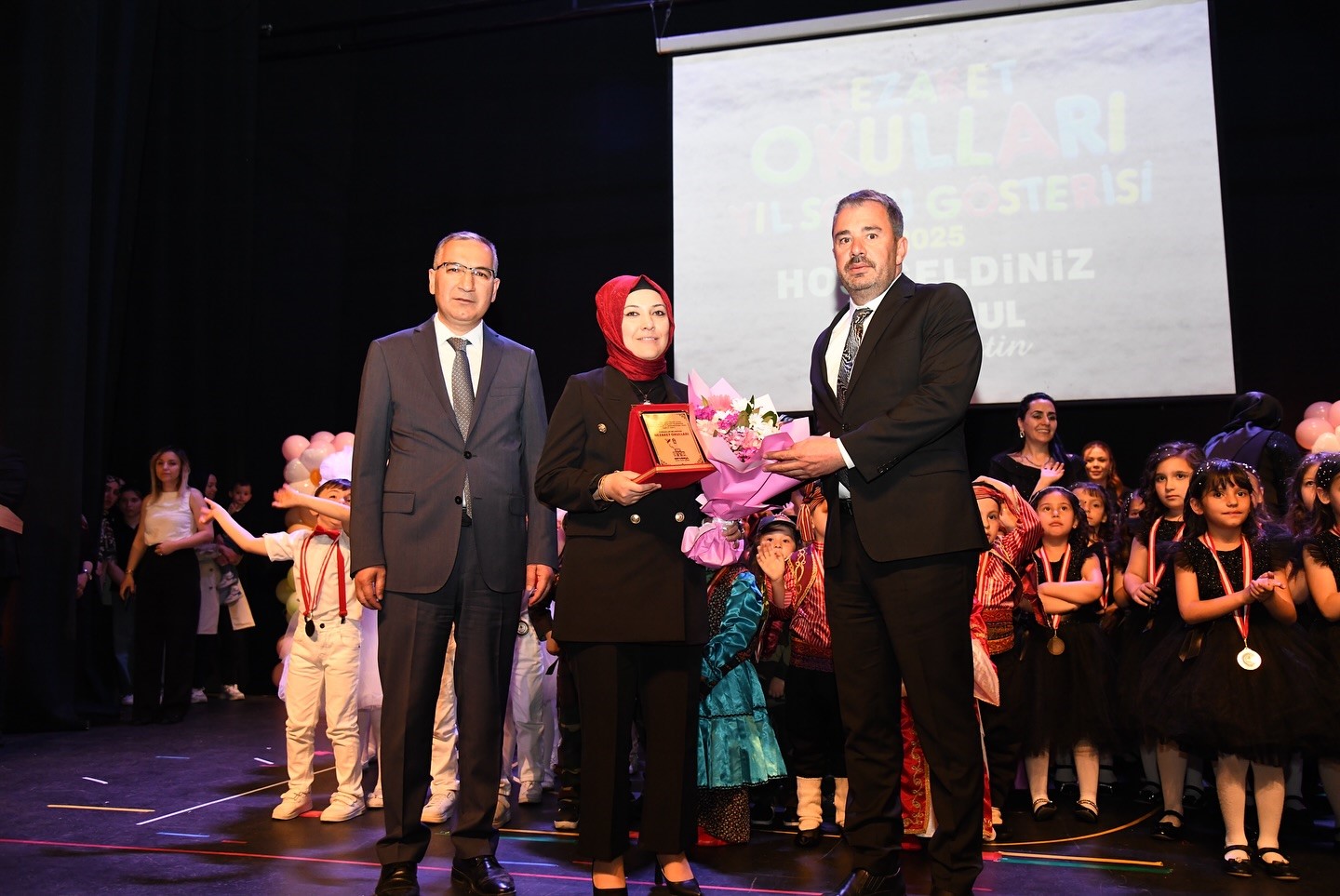 Devlet Tiyatroları Pursaklar Sahnesi’nde minikler için mezuniyet töreni düzenledi