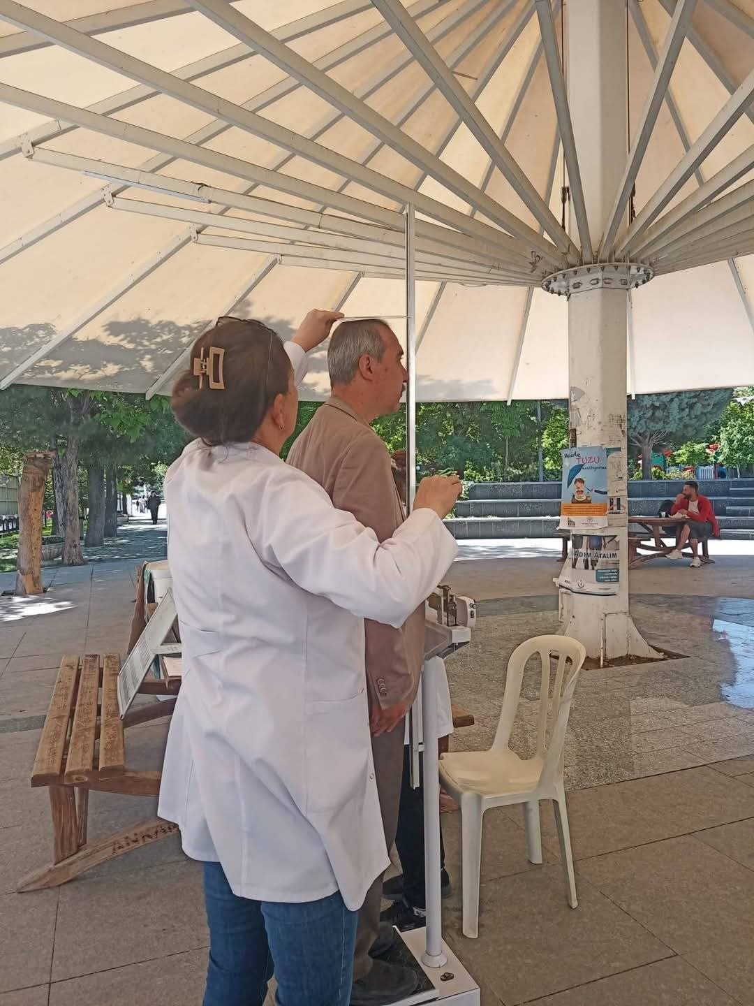 Beypazarı&rsquo;nda "İdeal Kilonu &Ouml;ğren, Sağlıklı Yaşa" kampanyasına yoğun katılım
